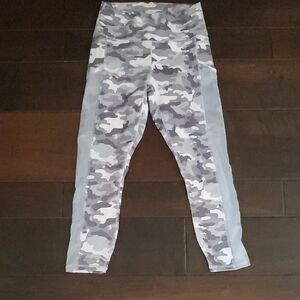 Fabletics Powerhold Camouflage Women's Nwot